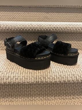 Dr. Martens Voss Quad Platform Sandals - Sz 7